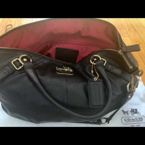 Coach - Picture 2 of 4